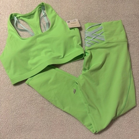 Fabletics Active Set Neon Green Boost High-Waisted 7/8 Legging Sports Bra - Picture 1 of 16